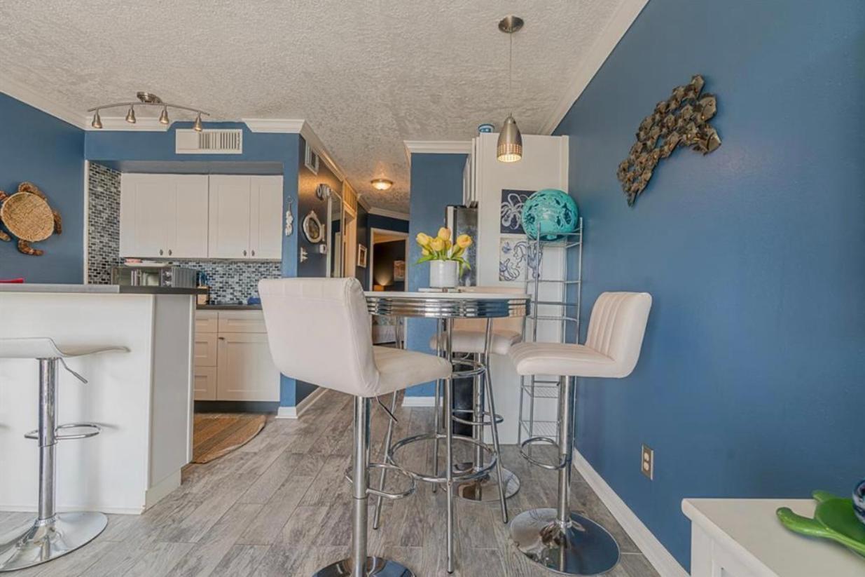 Beach Escape - Top Floor Ocean Views - Heated Pool - Seawall Blvd Γκάλβεστον Εξωτερικό φωτογραφία